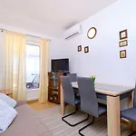 Vanda Apartment